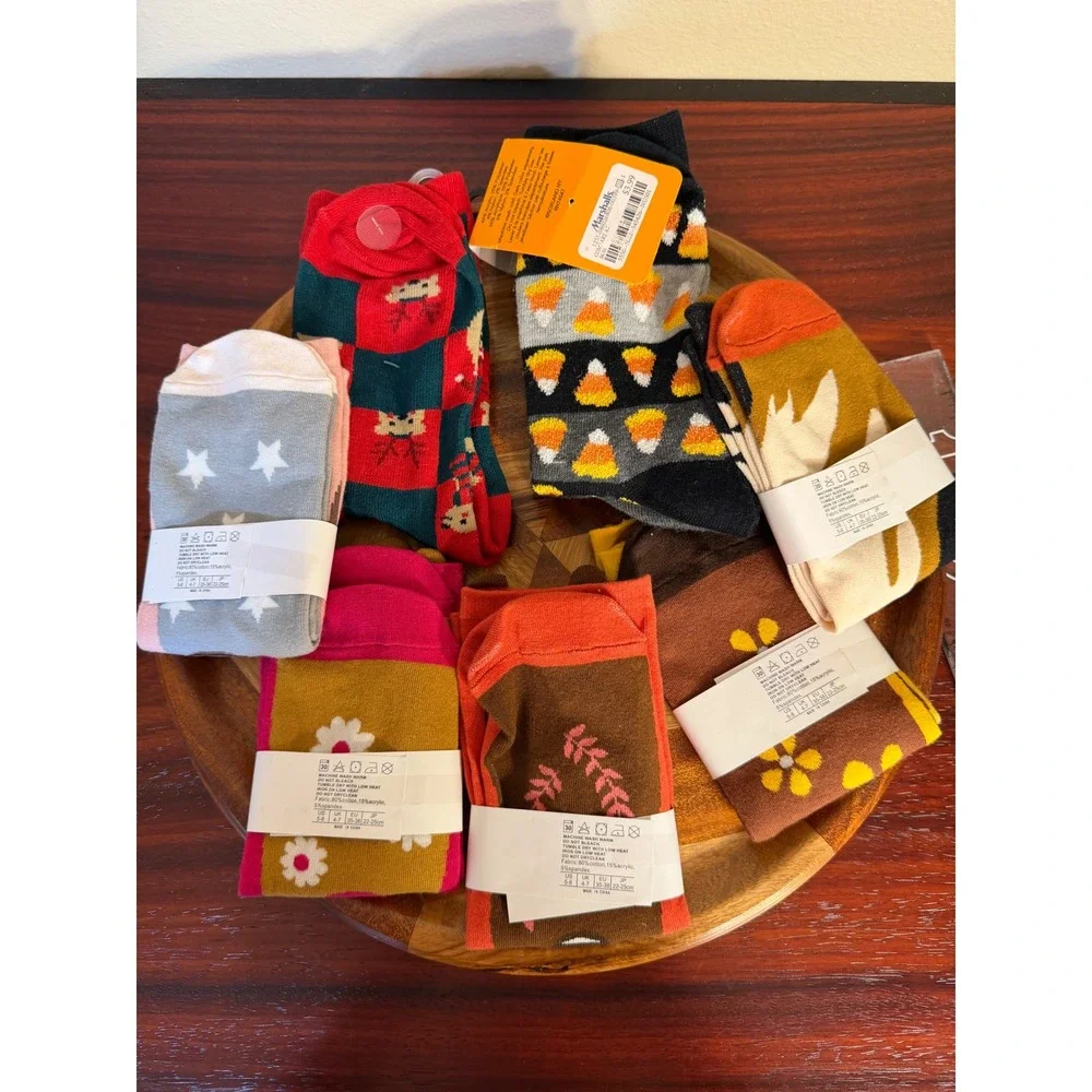 Lot of 7 Womens Novelty Crew Socks Wondershop Reindeer Horse Skeleton Candy Corn